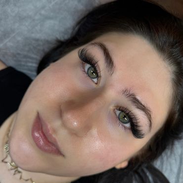 Cat Eye Volume Extensions 