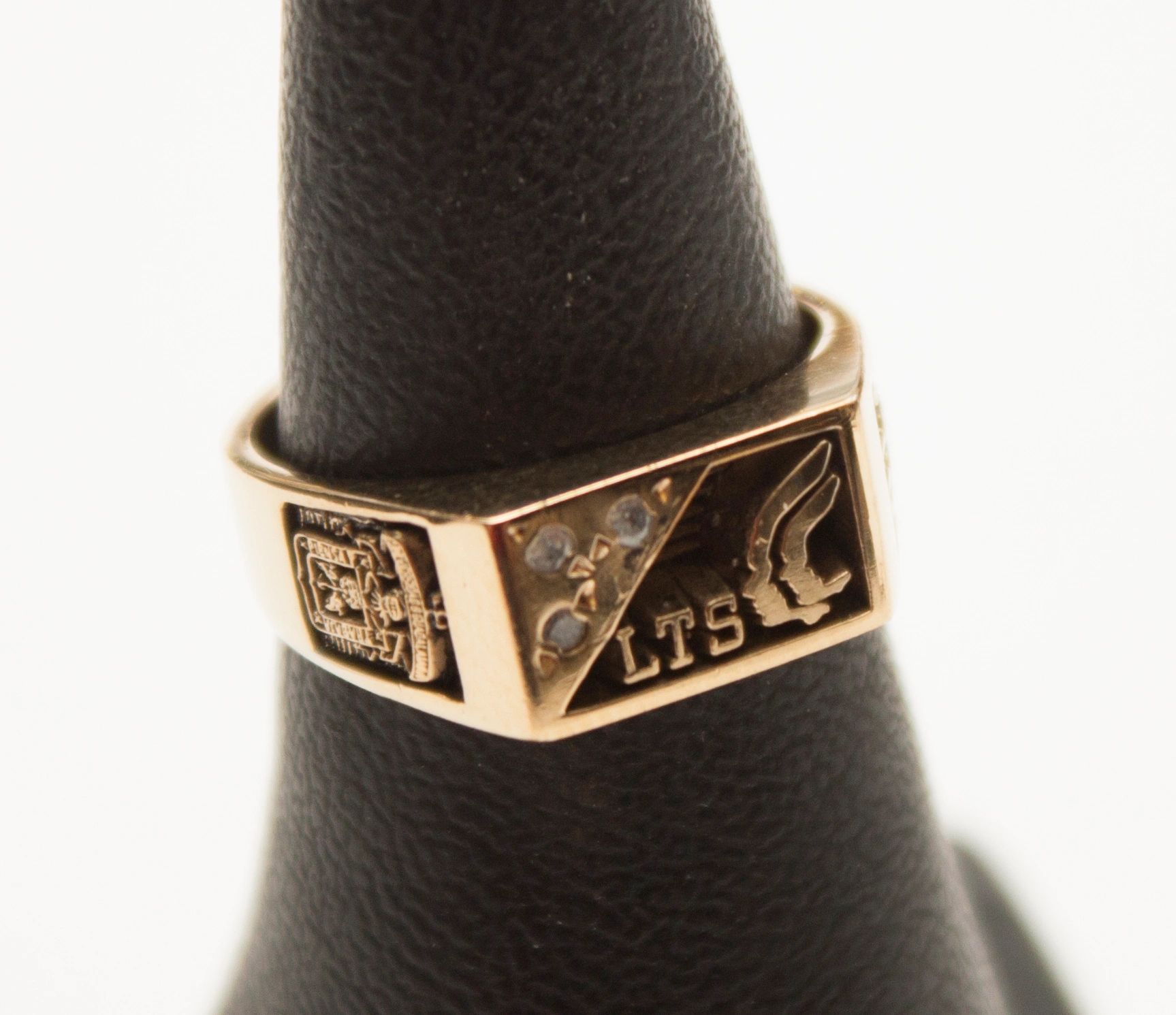 Anillo ABOGADO, LIC. EN DERECHO 21