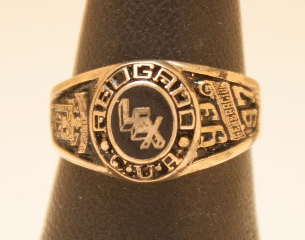 Anillo CS. Sociales y Humanidades 27