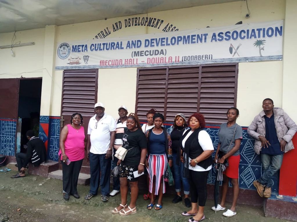  IDPs In Mecuda-Douala  Receive  monetary donations from Mecuda USA to microfinance their petit busi