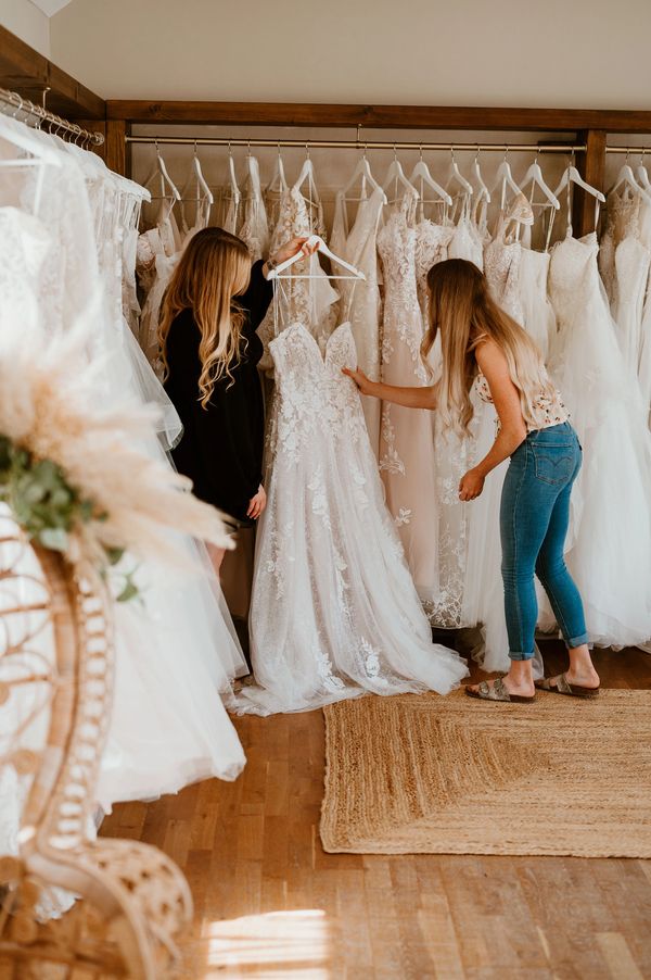 Aime Moi Encore Bridal