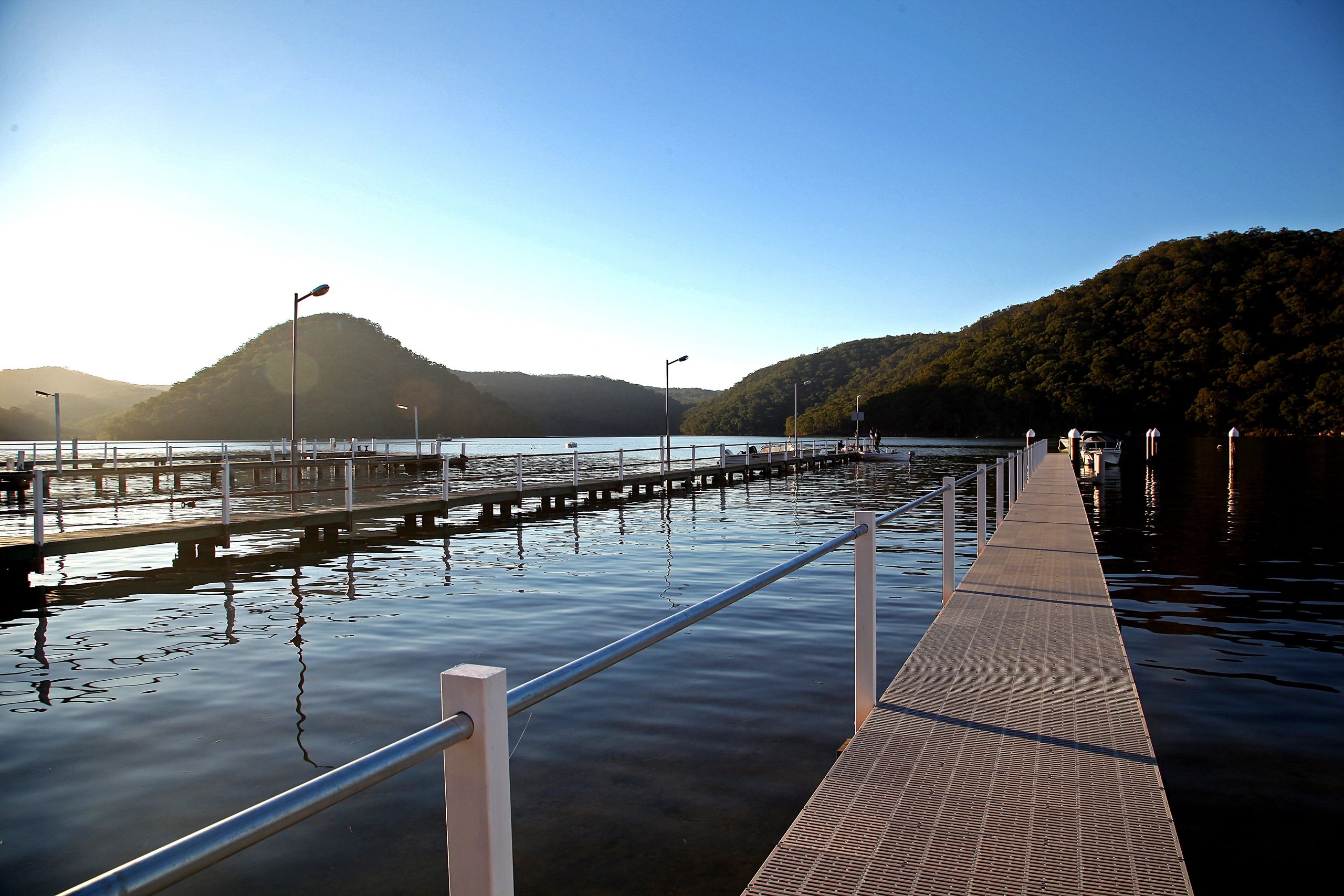 Ducky House Central Coast Waterfront Holiday House with Private