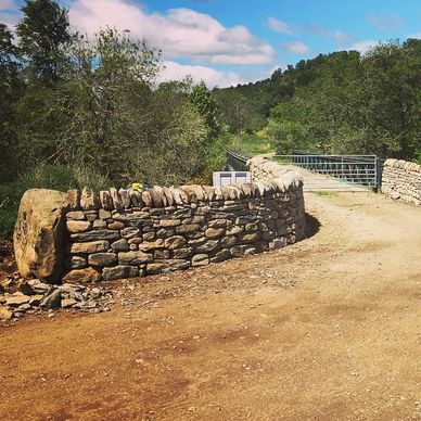 dry stone wall repair, dry stone walling, perthshire, dyking, dry stand dyke, dry stone waller, wall