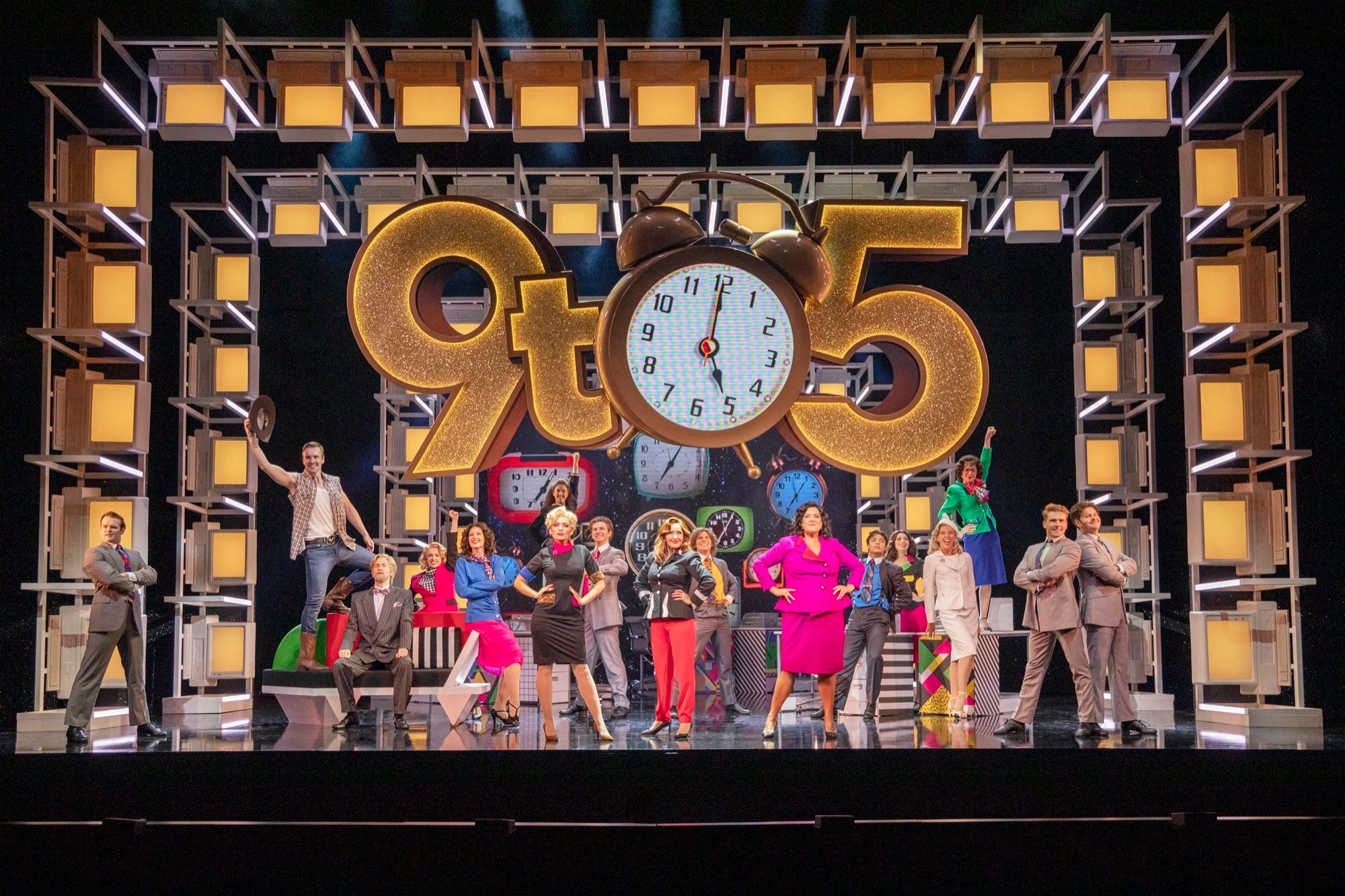 9 to 5 The Musical — THE BEST WAY TO SPEND YOUR 5 TO 9