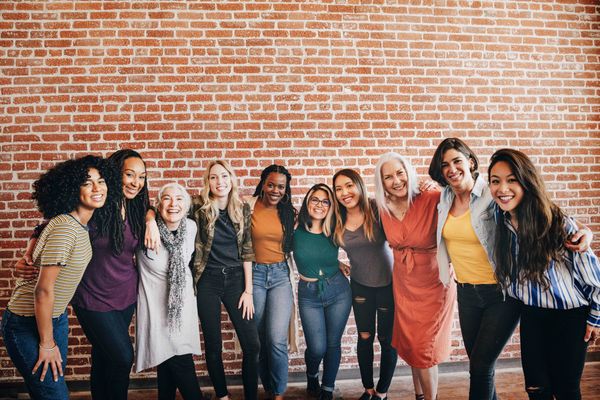 Women in cannabis group pictures