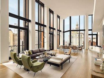 5 beds, 6 baths, 5,403 sqft