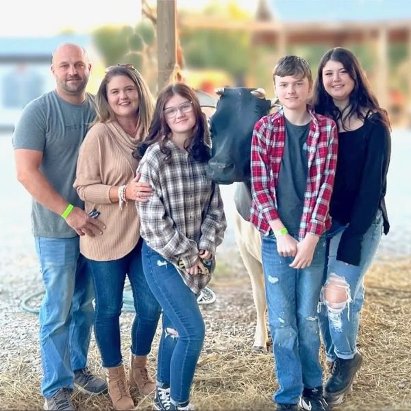 Georgia Goldendoodle breeder raising healthy, home-raised goldendoodle puppies.