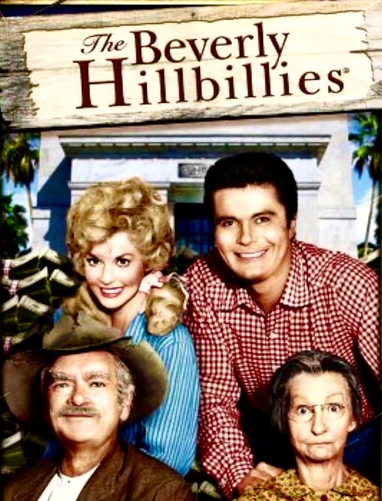 Cast of The Beverly Hillbillies posing together.