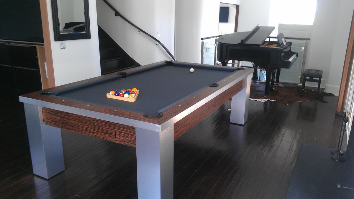 Las Vegas Pool Table