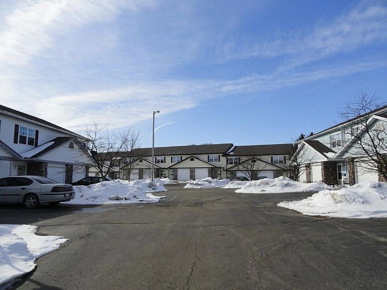 Vacancies Ambroselli Properties