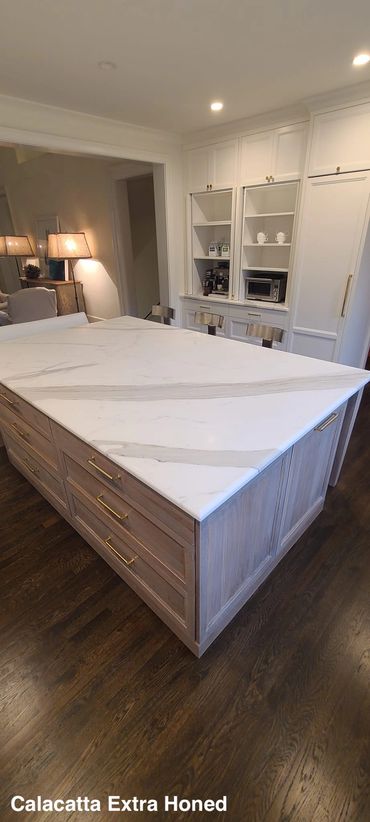 Calacatta Extra Honed Marble