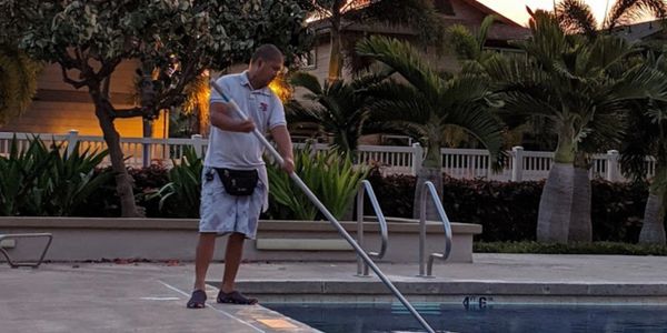 Azul Pool Service Hawaii - Swimming Pool DIY Do-It-Yourself Program, Residential & Commercial Prop