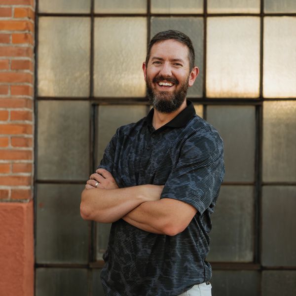 Alan Skogen, Pastor
