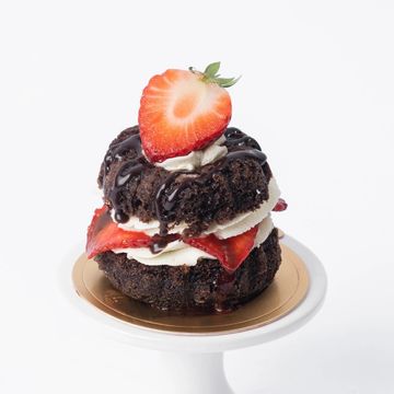 Chocolate Strawberry Cakelets