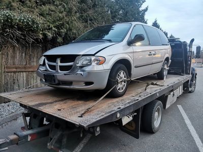 Scrap car removal service in Burnaby, BC. Cash paid for junk cars with FREE pickup.