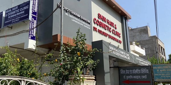 Wright Town 2225/2 1st Floor Jabalpur refers to Skin Hair and Cosmetic Clinic Dr Kuldeep Bhardwaj MD