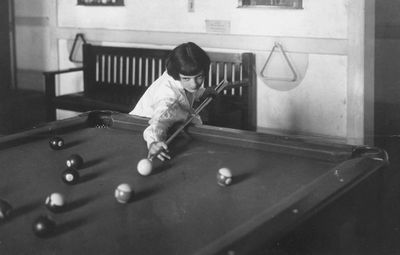 Click on image to see video of Ruth McGinnisplaying billiards
