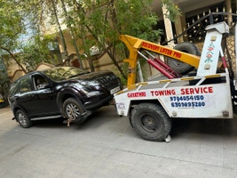 Gayathri towing service 