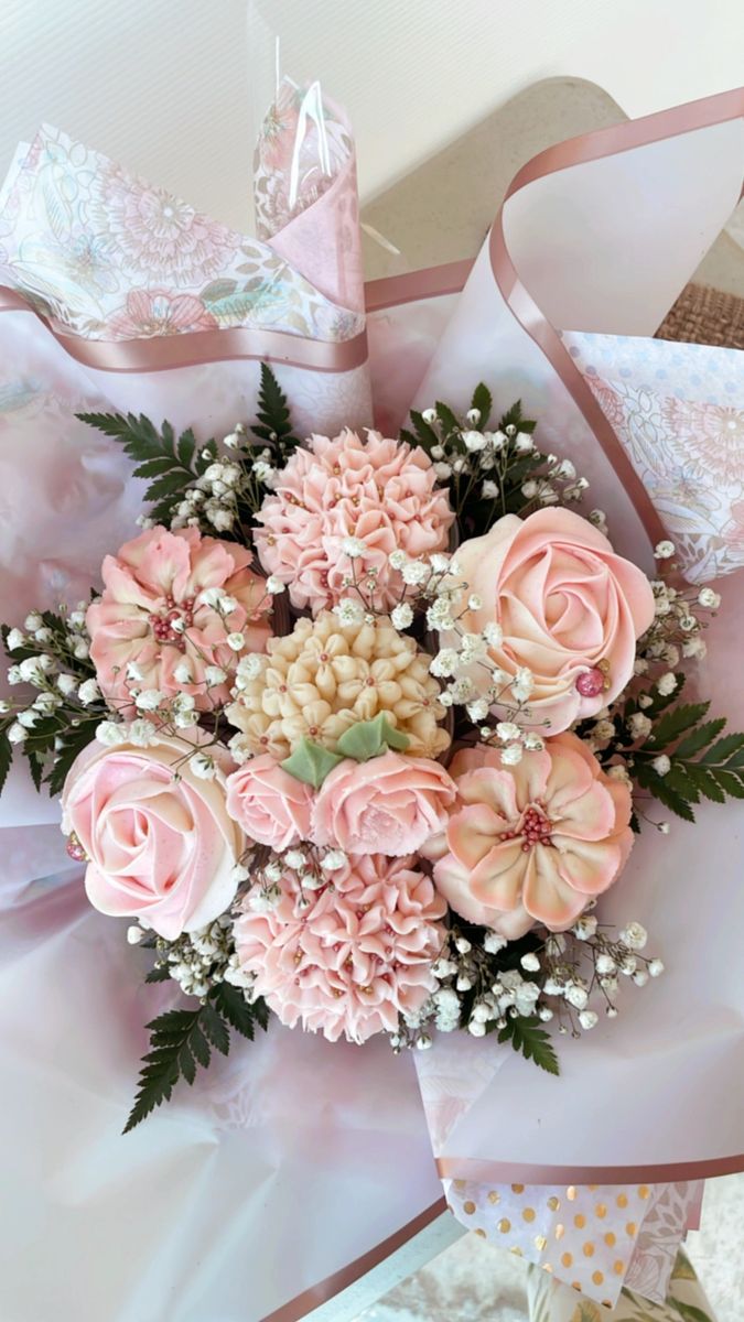 7 PINK CUPCAKE BOUQUETS