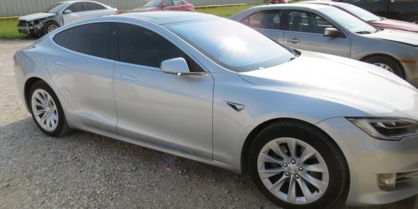 CeramicIR tint application on the 2016 Tesla