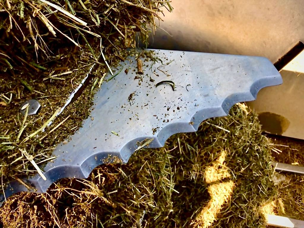 How often mixer blades should be changed