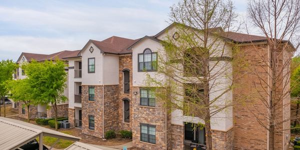 The Abram Apartments
608 Rowlett Road
Garland, Texas
144 units
Built in 2008