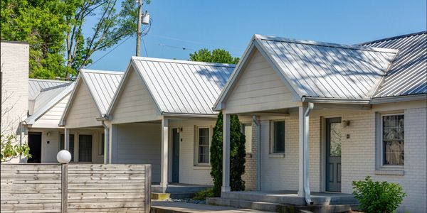 Little 16 on Music Row Apartments
1520 16th Avenue South
Nashville, Tennessee
16 units
Built in 1950