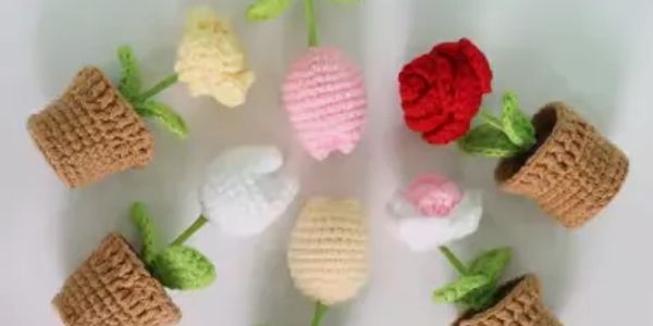 potted crochet flowers