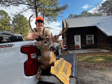 “Virginia guided deer hunt special — hunter in field at Southampton Outfitters”