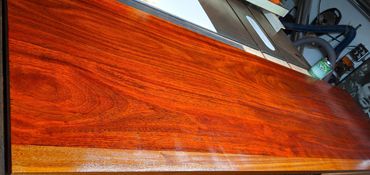 LUXURIOUS PADUK AND SAPELE COUNTER TOP