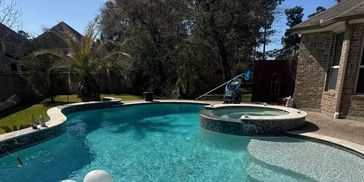 Weekly Pool Cleaning Services in Spring, TX