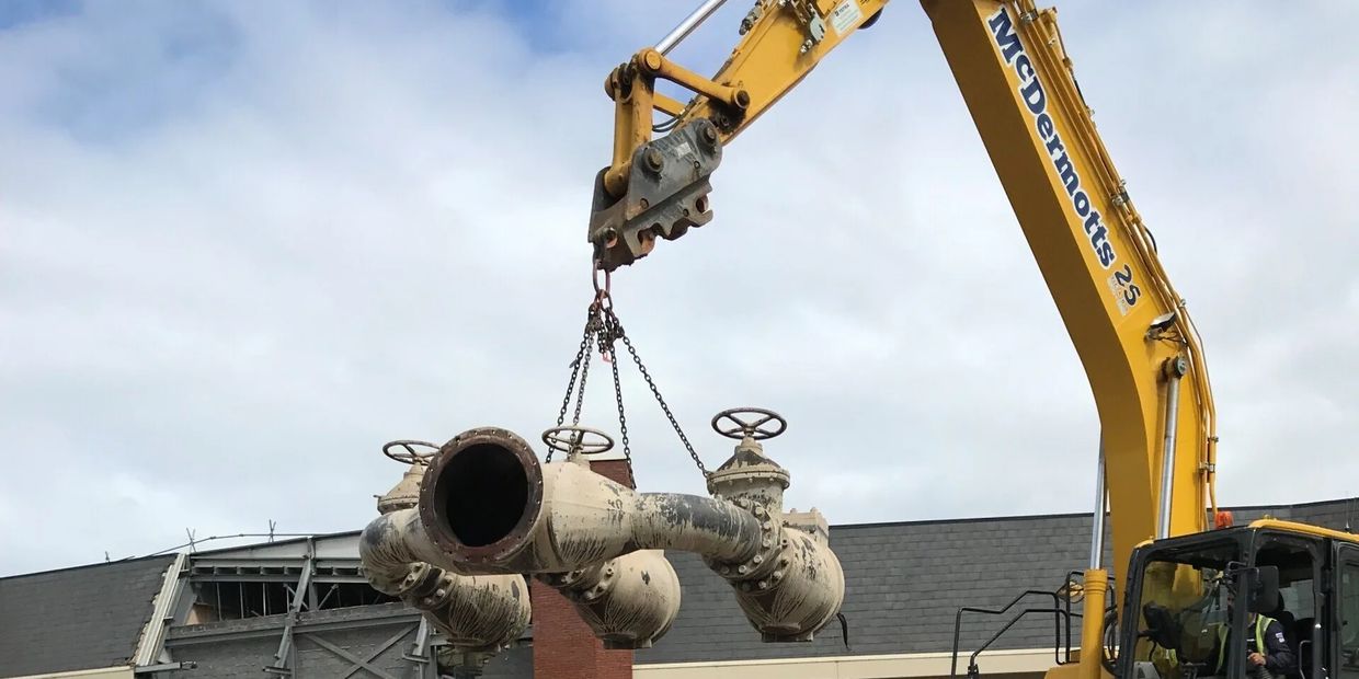 Removal of existing 250mm valve chamber pipework for Bowmer & Kirkland project.