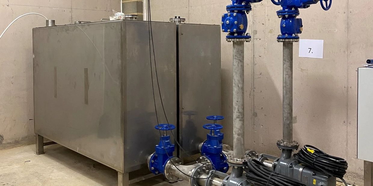 Commercial foul water pump station installation and commissioning for Vauxhall project.