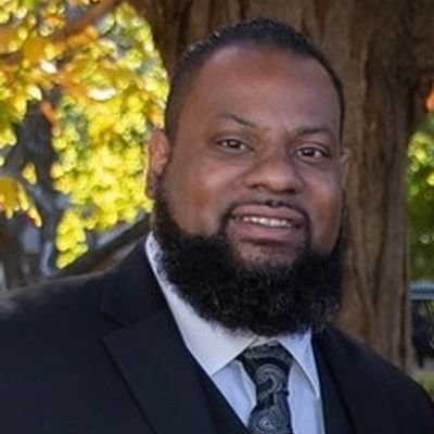 Shaun Samuels- Professional Headshot