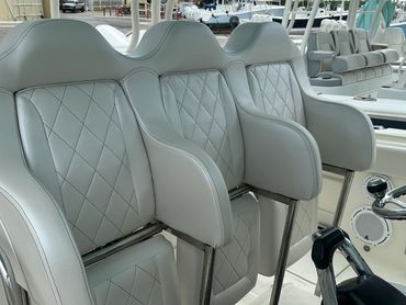 HydroSports Helm Seats