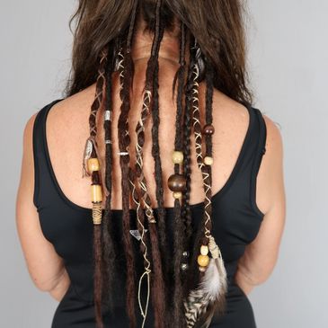 Attaching Dreadlock Extensions and Reattaching Locs Using a