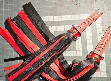 Katana Flogger Black and Red