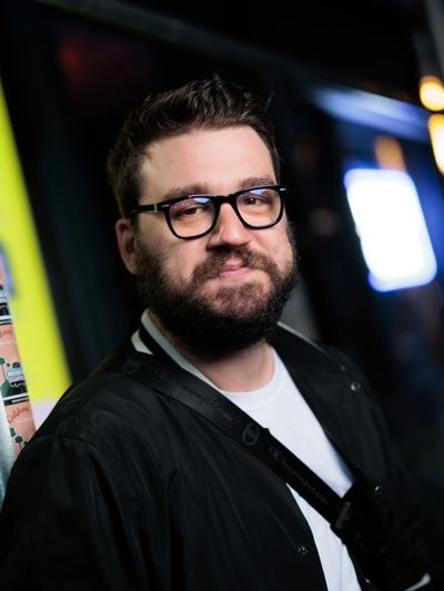 Comedian Ivi Demi