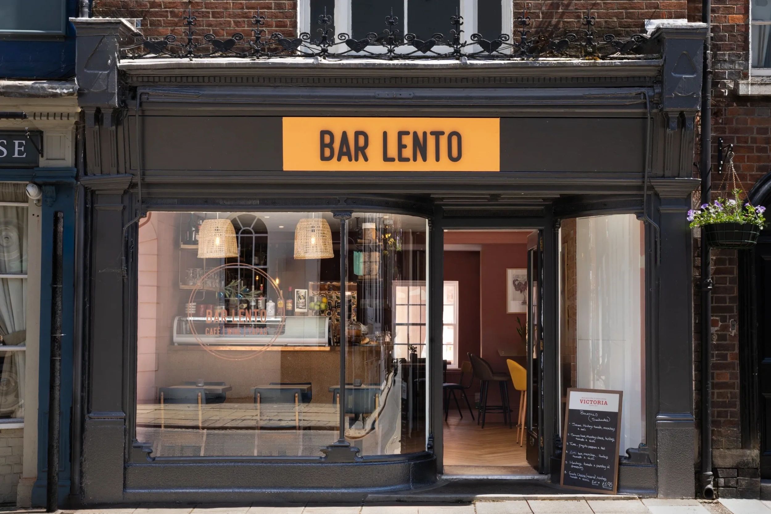 Bar Lento Bar Lento