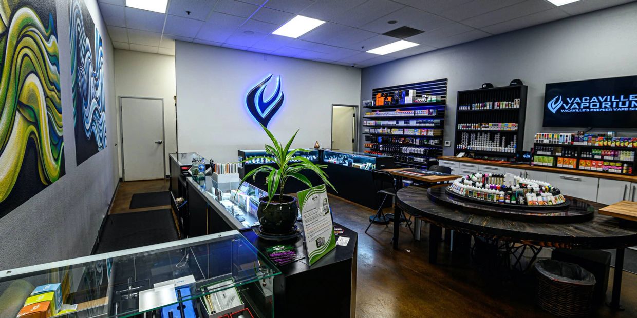 elfbar elfa master akku East Tenn. vape shop owner testifies against new vape bill in TN Capitol |  WJHL main image 0