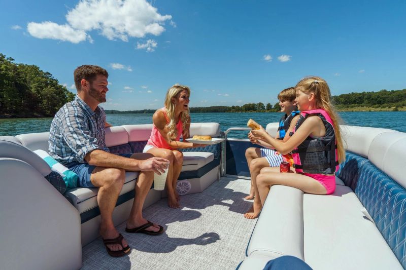 why-choose-nepallo-pontoon-boat-05-2022-Photo-.jpg