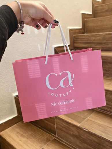 Bolsas de papel rosa tipo boutique personalizadas impresas con logo