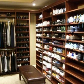 master closet shoes