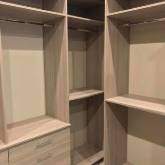 master closet corner