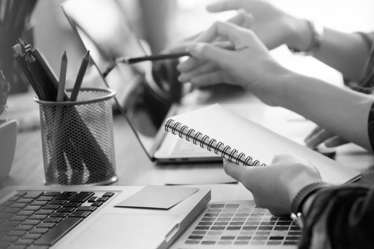 Personas trabajando en Administracion de Condominios