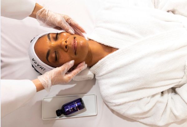 Chemical peels that lighten brighten & tighten your skin!