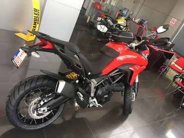 the day I picked my little Multistrada 950 from the dealer!