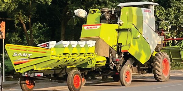 MAIZE HEADER WITH CLAAS COMBINE