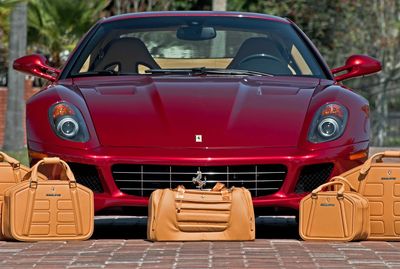 Ferrari 599 GTB with Luggage Set