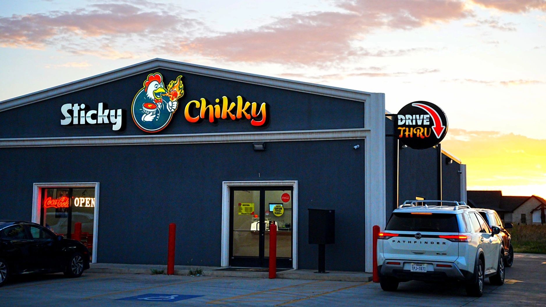 Best Sticky Rice In Amarillo | Sticky Chikky Restaurant